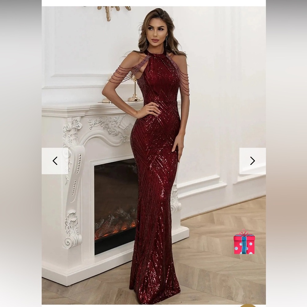 Miss Ord Gown - Size L